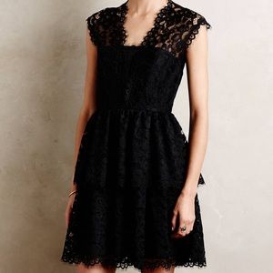 Shoshanna Solenne lace cocktail dress, size 0